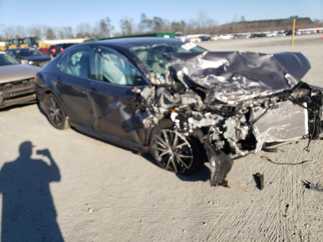 4T1G11AK1PU123161 - 2023 TOYOTA CAMRY SE NIGHT SHADE SILVER photo 4