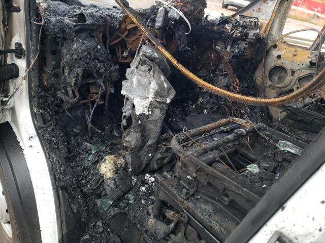 3C6LRVAG5NE109944 - 2022 RAM PROMASTER 1500 STANDARD WHITE photo 8