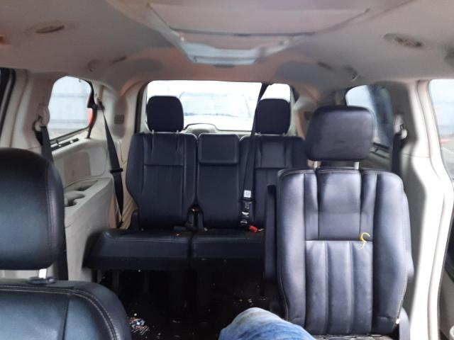 2C4RC1BG4DR820978 - 2013 CHRYSLER TOWN & COU TOURING ბეჟი ფოტო 10