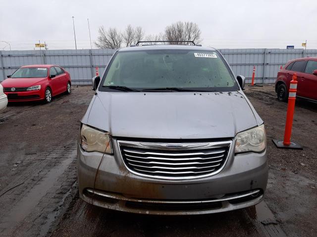 2C4RC1BG4DR820978 - 2013 CHRYSLER TOWN & COU TOURING ბეჟი ფოტო 5
