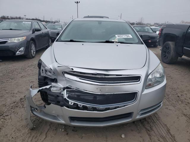 1G1ZC5EB7AF295269 - 2010 CHEVROLET MALIBU 1LT 银色 照片 5