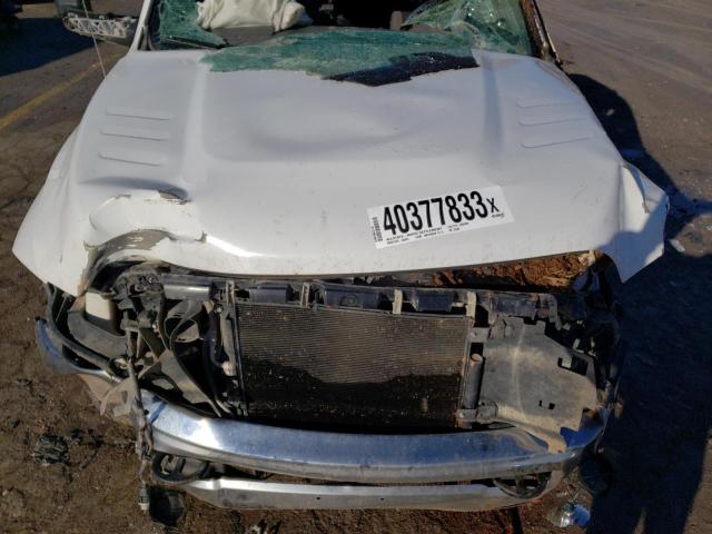 3C6UR5DL5JG278082 - 2018 RAM 2500 SLT თეთრი ფოტო 11