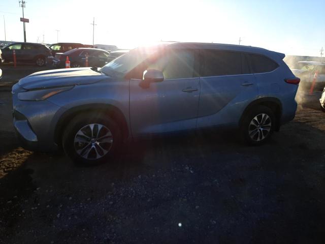 5TDGZRBH8NS163642 - 2022 TOYOTA HIGHLANDER XLE BLUE photo 1