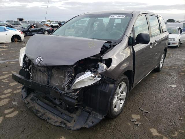 5TDZK3DC5ES474120 - 2014 TOYOTA SIENNA GRAY photo 1