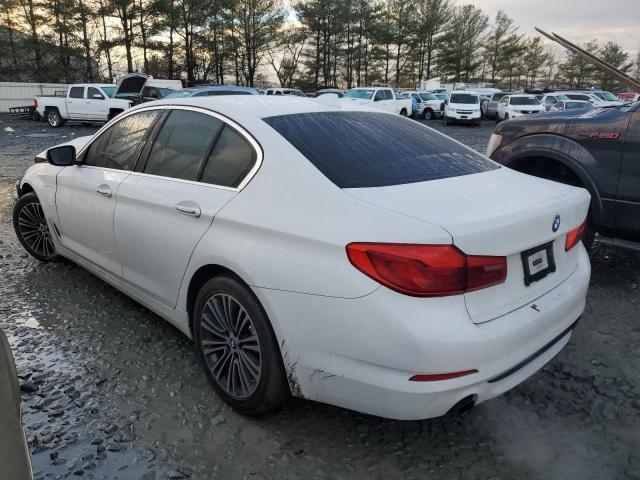 WBAJA9C55JG623164 - 2018 BMW 530E WHITE photo 2