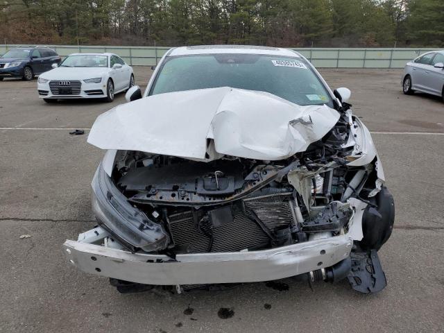 19UDE2F3XKA008668 - 2019 ACURA ILX WHITE photo 5