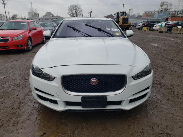 SAJAJ4BNXHCP15199 - 2017 JAGUAR XE PREMIUM WHITE photo 5