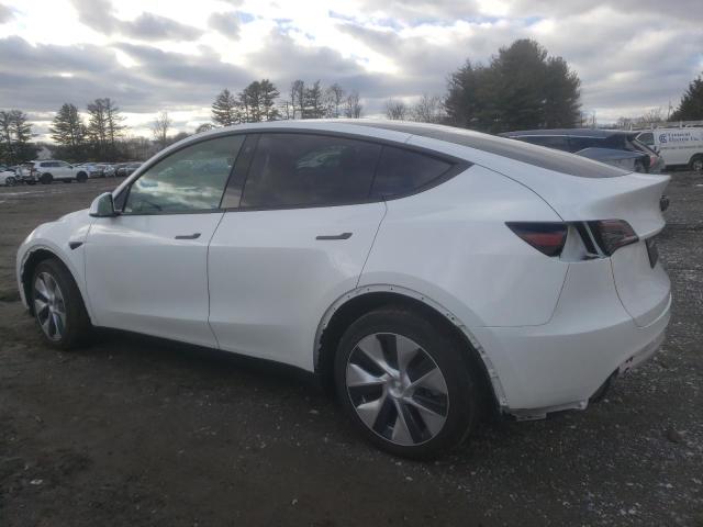 7SAYGDEE5PF685220 - 2023 TESLA MODEL Y WHITE photo 2