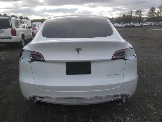 7SAYGDEE5PF685220 - 2023 TESLA MODEL Y WHITE photo 6