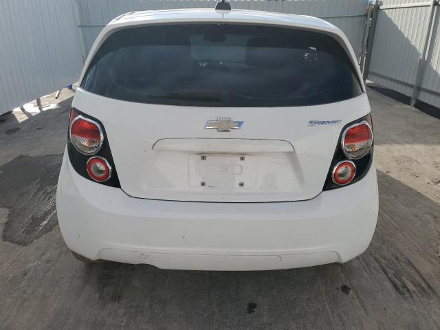 1G1JA6SH4G4150454 - 2016 CHEVROLET SONIC LS თეთრი ფოტო 6
