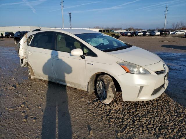 JTDZN3EU0C3105906 - 2012 TOYOTA PRIUS V WHITE photo 4