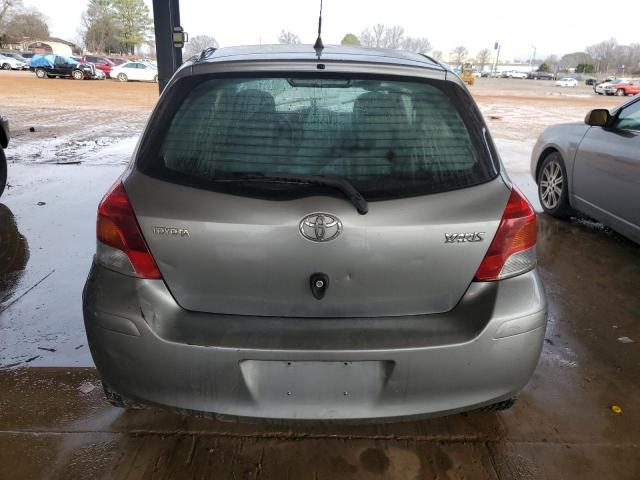 JTDKT4K34A5325107 - 2010 TOYOTA YARIS GRAY photo 6