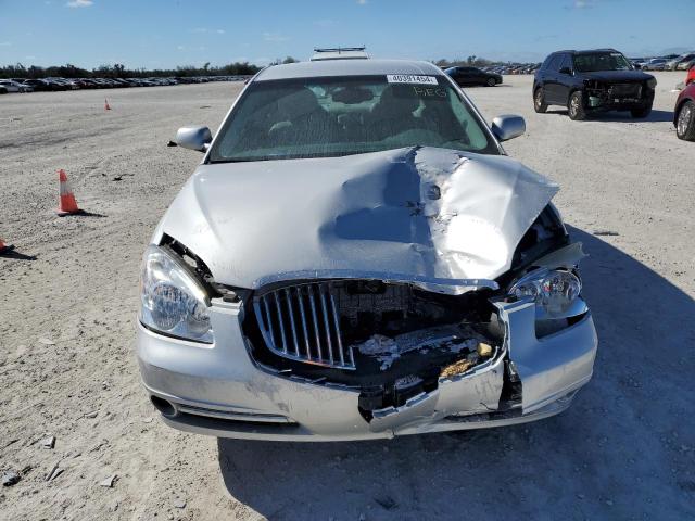 1G4HC5EM3BU103021 - 2011 BUICK LUCERNE CXL SILVER photo 5