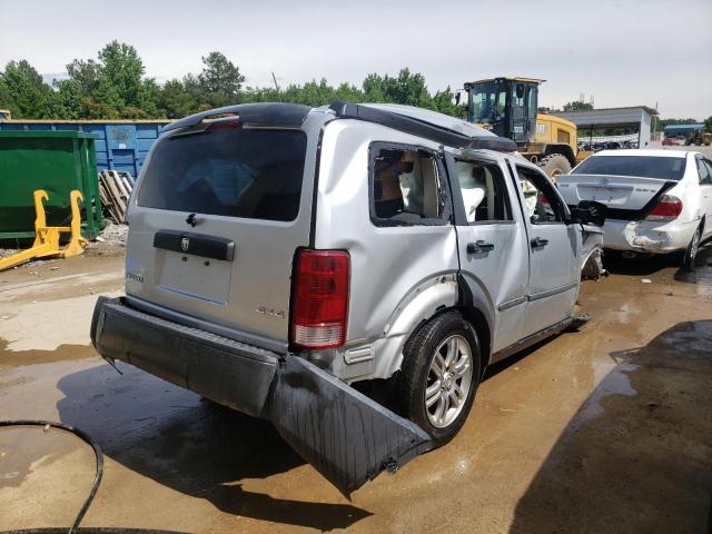 1D8GU28K57W589561 - 2007 DODGE NITRO SXT SILVER photo 4