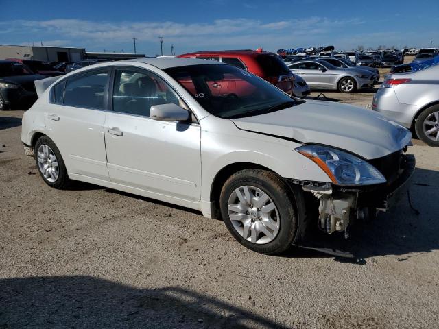 1N4AL2AP2AN549373 - 2010 NISSAN ALTIMA BASE WHITE photo 4