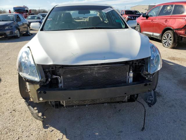 1N4AL2AP2AN549373 - 2010 NISSAN ALTIMA BASE WHITE photo 5