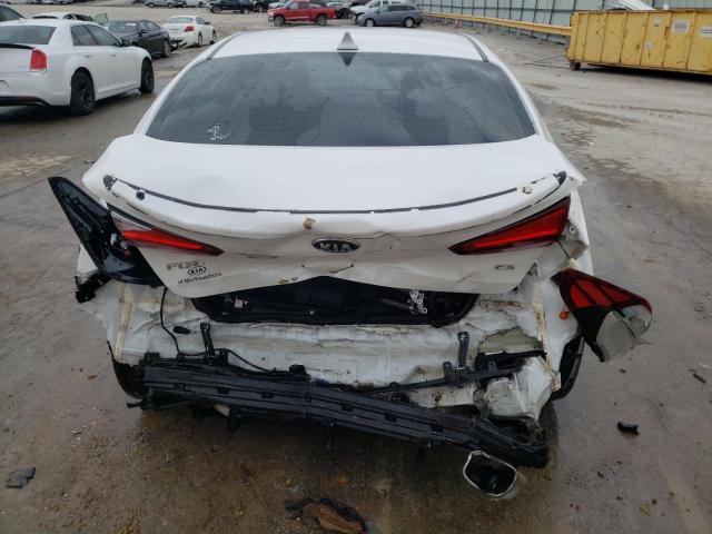 3KPFL4A83HE089059 - 2017 KIA FORTE EX WHITE photo 6