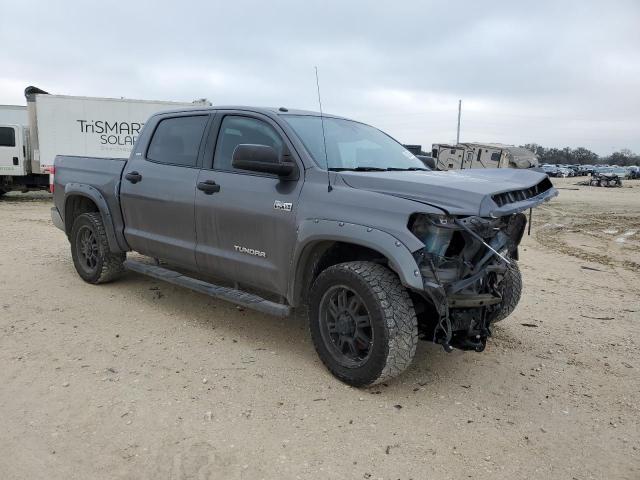 5TFDW5F1XGX510211 - 2016 TOYOTA TUNDRA CREWMAX SR5 GRAY photo 4