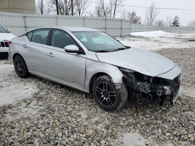 1N4BL4BV4LC213641 - 2020 NISSAN ALTIMA S SILVER photo 4