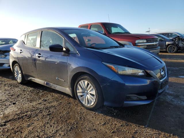 1N4AZ1CP3KC312345 - 2019 NISSAN LEAF S BLUE photo 4