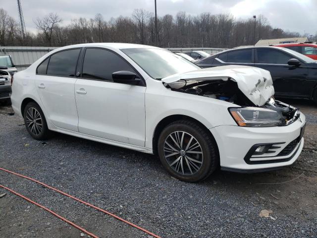 3VWDB7AJXJM257528 - 2018 VOLKSWAGEN JETTA SE WHITE photo 4