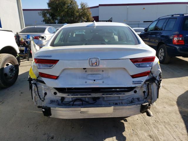 1HGCV3F92JA015070 - 2018 HONDA ACCORD TOURING HYBRID WHITE photo 6