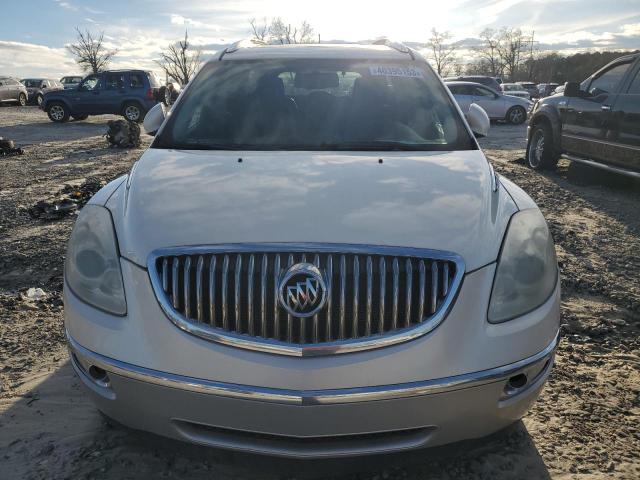 5GAKRCED7BJ120775 - 2011 BUICK ENCLAVE CXL WHITE photo 5