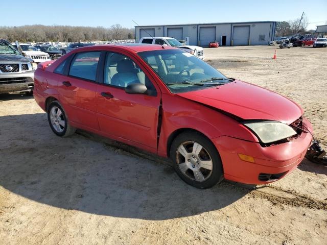 1FAFP34N65W246297 - 2005 FORD FOCUS ZX4 RED photo 4