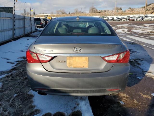 5NPEC4AC2BH069369 - 2011 HYUNDAI SONATA SE GRAY photo 6