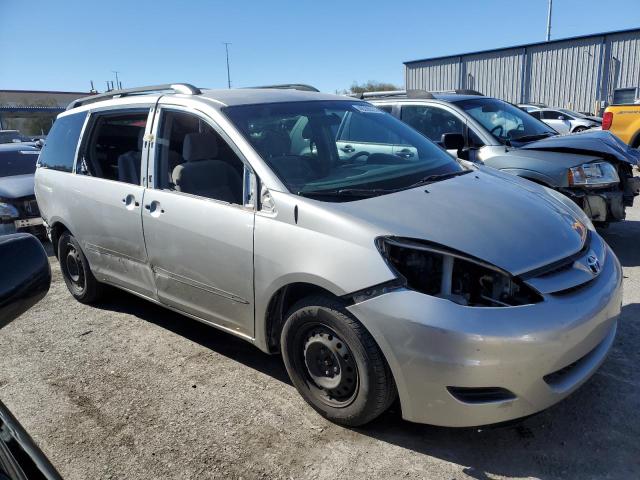 5TDZK23C87S087821 - 2007 TOYOTA SIENNA CE SILVER photo 4