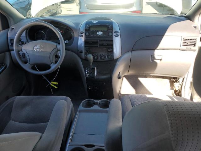 5TDZK23C87S087821 - 2007 TOYOTA SIENNA CE SILVER photo 8