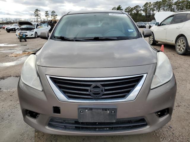 3N1CN7APXEL837967 - 2014 NISSAN VERSA S GRAY photo 5