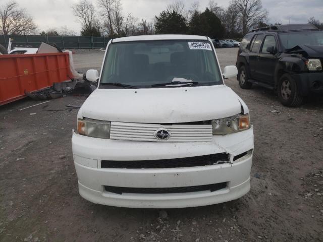 JTLKT324764095373 - 2006 TOYOTA SCION XB Weiß Foto 5