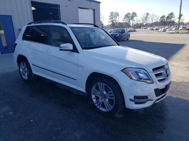 WDCGG5HB5FG358315 - 2015 MERCEDES-BENZ GLK 350 WHITE photo 4