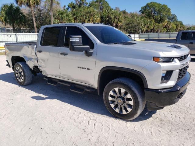 2GC4YME72N1236670 - 2022 CHEVROLET SILVERADO K2500 CUSTOM SILVER photo 4