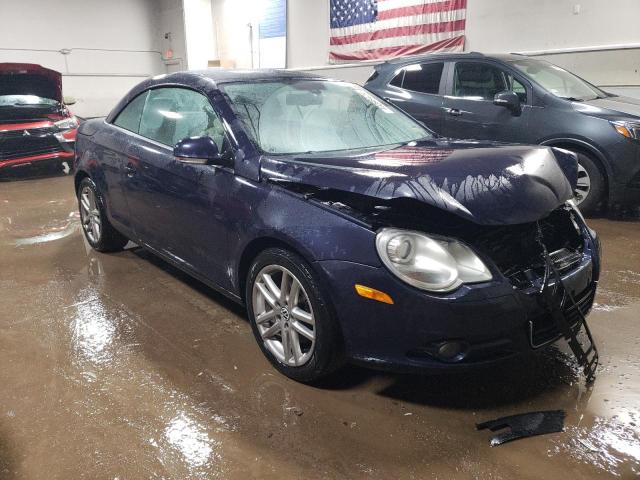 WVWFA71F98V044712 - 2008 VOLKSWAGEN EOS LUX BLUE photo 4