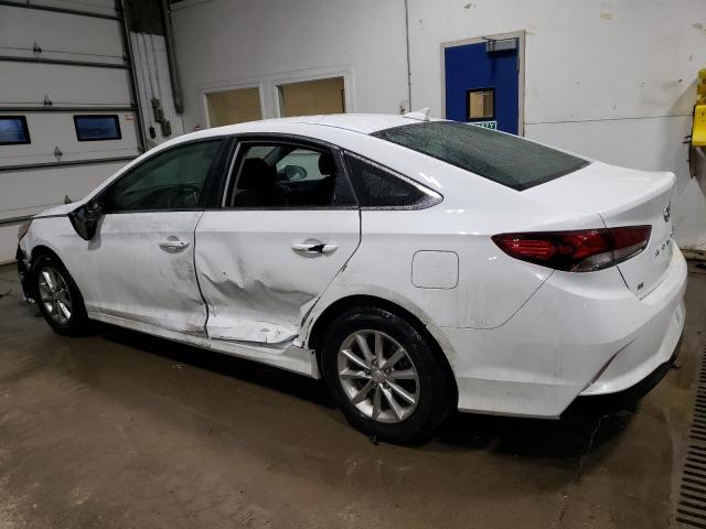 5NPE24AF3KH772458 - 2019 HYUNDAI SONATA SE WHITE photo 2