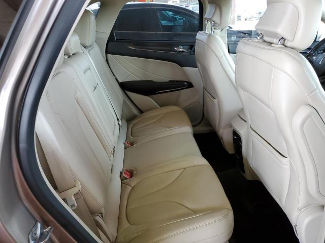 5LMCJ3C9XJUL33105 - 2018 LINCOLN MKC RESERVE BROWN photo 11