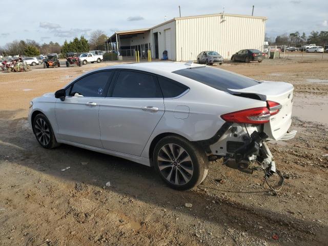 3FA6P0T93KR259705 - 2019 FORD FUSION SE WHITE photo 2