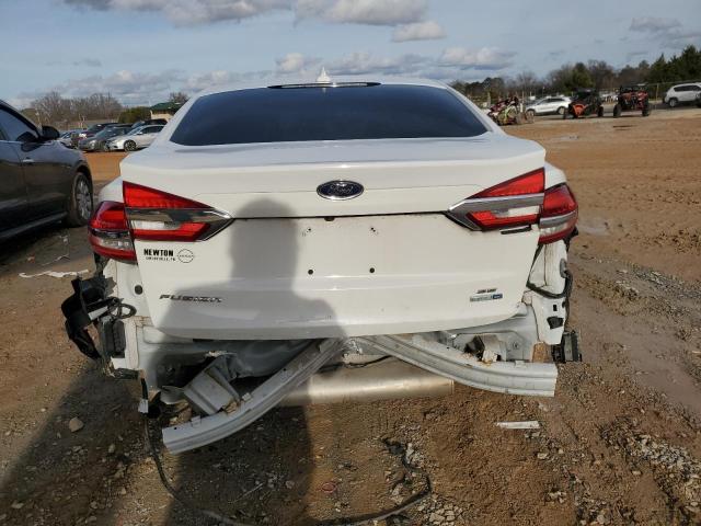 3FA6P0T93KR259705 - 2019 FORD FUSION SE WHITE photo 6