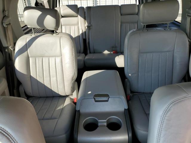 5LMFU28R24LJ38276 - 2004 LINCOLN NAVIGATOR 银色 照片 10