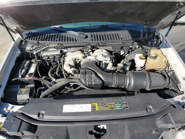 5LMFU28R24LJ38276 - 2004 LINCOLN NAVIGATOR 银色 照片 12