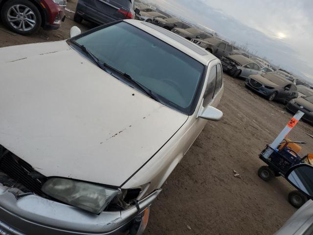 2001 TOYOTA CAMRY LE, 