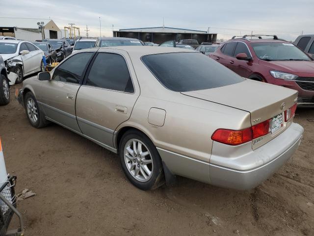 JT2BF28K710317373 - 2001 TOYOTA CAMRY LE GOLD photo 2