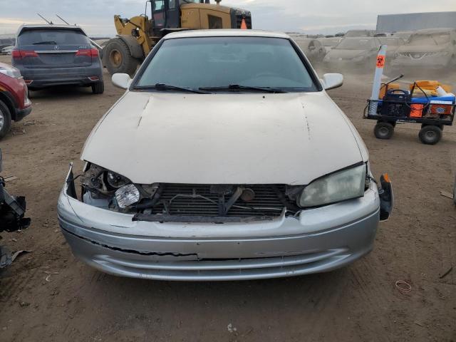 JT2BF28K710317373 - 2001 TOYOTA CAMRY LE GOLD photo 5