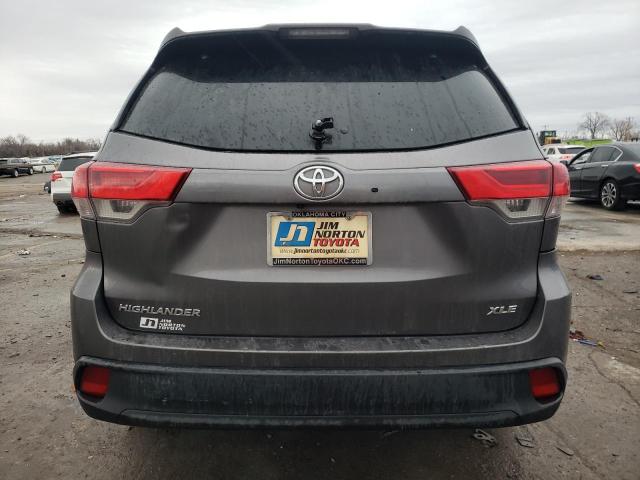 5TDKZRFH2KS567150 - 2019 TOYOTA HIGHLANDER SE GRAY photo 6