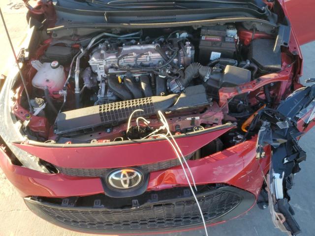 5YFEPRAE8LP018157 - 2020 TOYOTA COROLLA LE RED photo 11