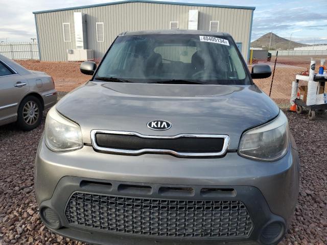 KNDJN2A23F7214756 - 2015 KIA SOUL SILVER photo 5