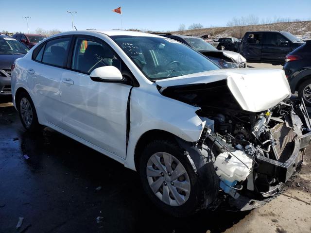 3KPA24AB2KE160381 - 2019 KIA RIO S WHITE photo 4