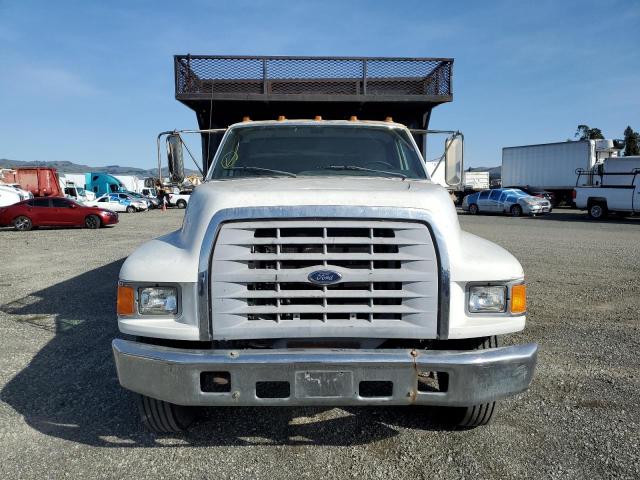 1FDNF80C1WVA28958 - 1998 FORD F800 WHITE photo 5